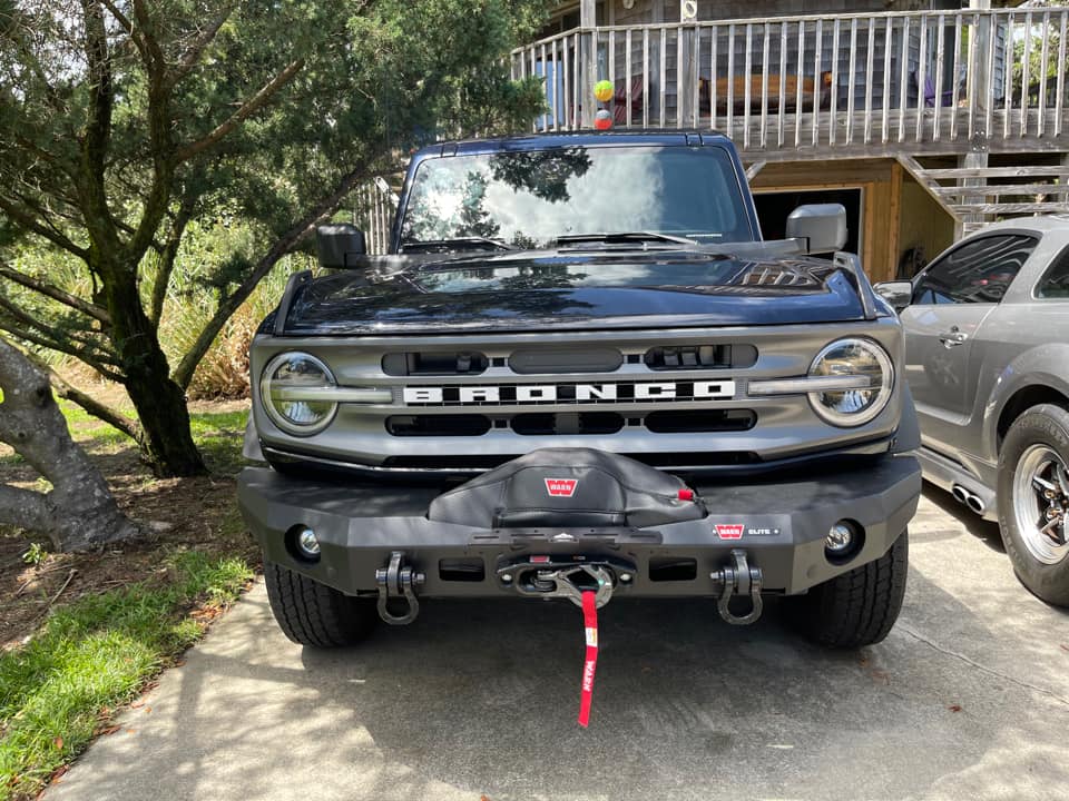 Bronco Bumper with winch